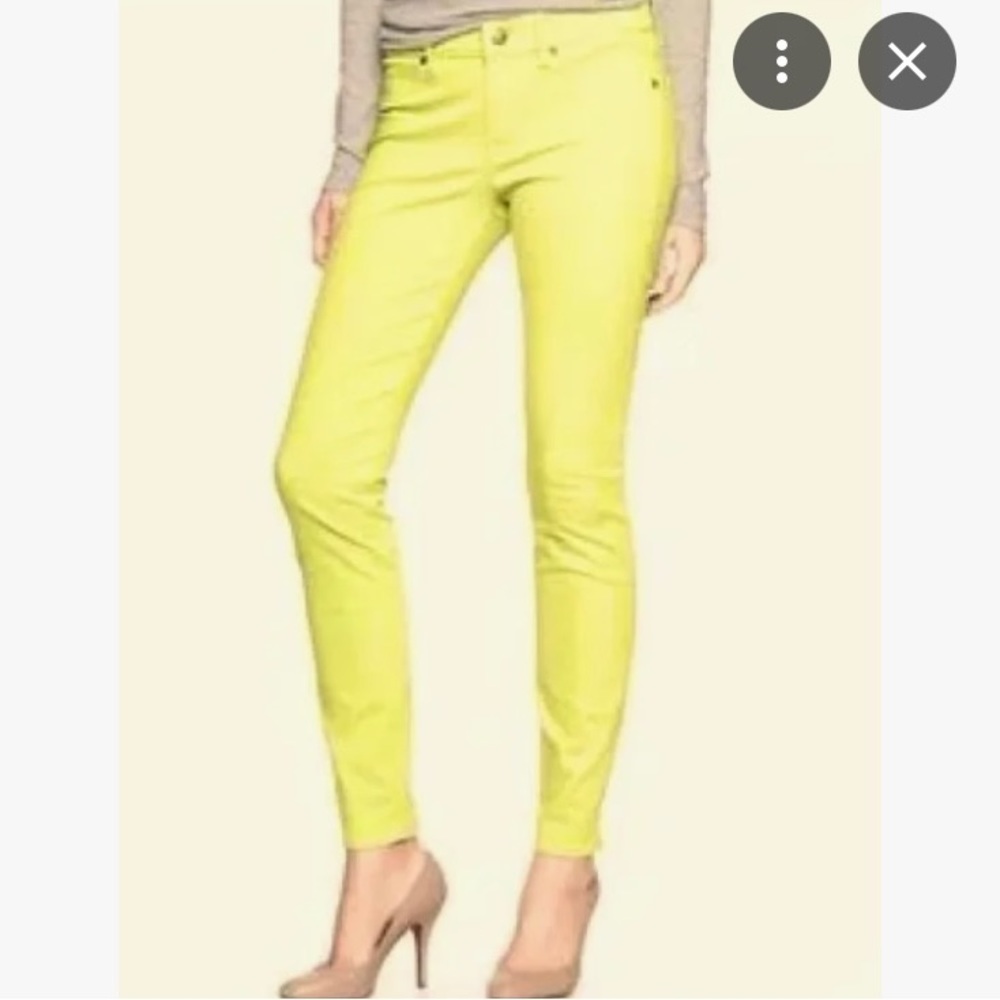 GAP. 1969. Lime Juice. Bright Yellow leggings. Five pockets. Zip‎ fly. St…